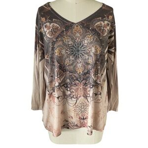 Chic Bedazzled 3/4 Sleeve Women's Top with Floral Design
